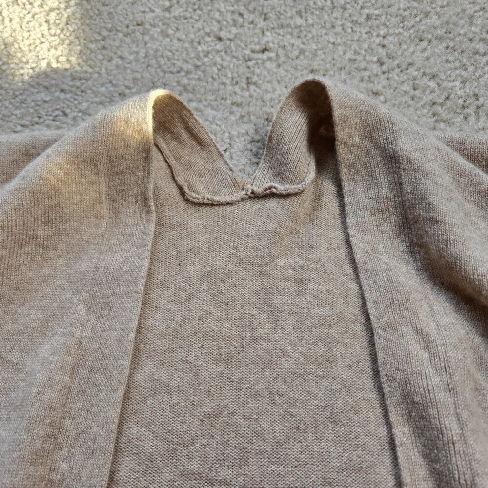 NWOT Evelyn & Arthur Fringed Cashmere Wrap - Picture 5 of 7
